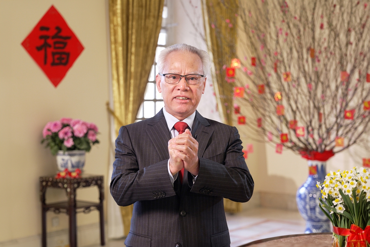 以馬不解鞍精神辦實事謀福祉