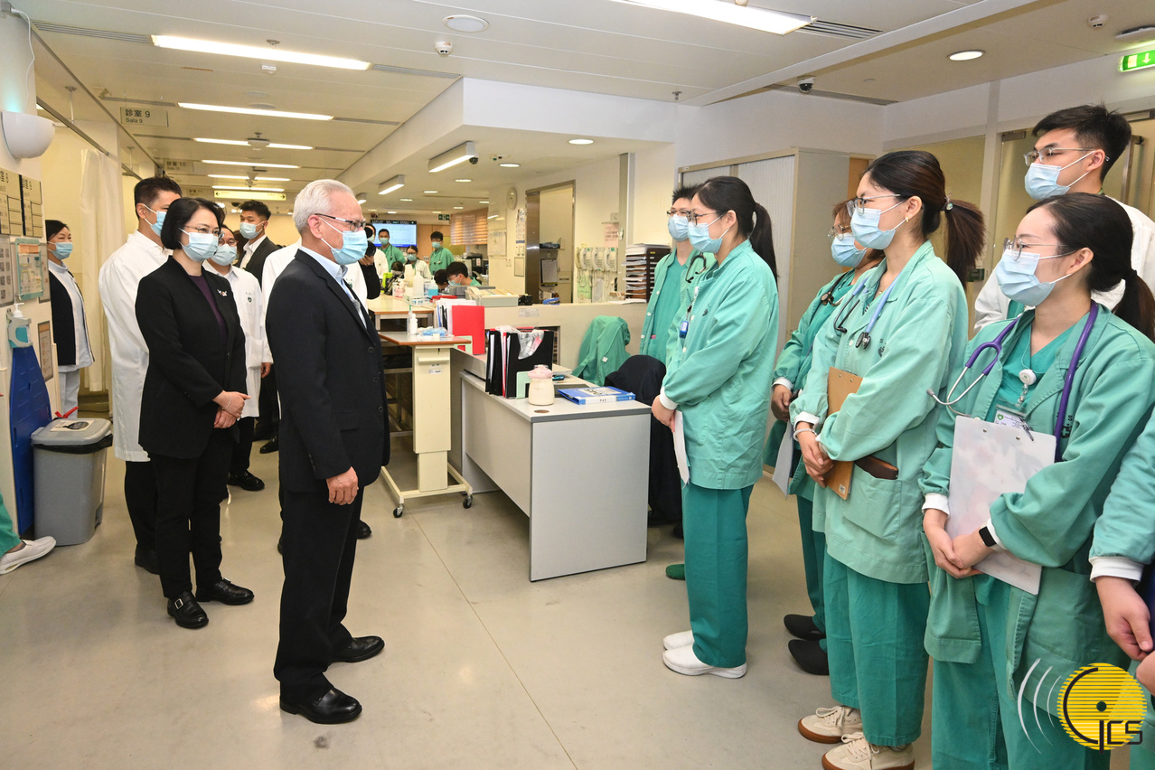 訪前線工作人員致新春祝福